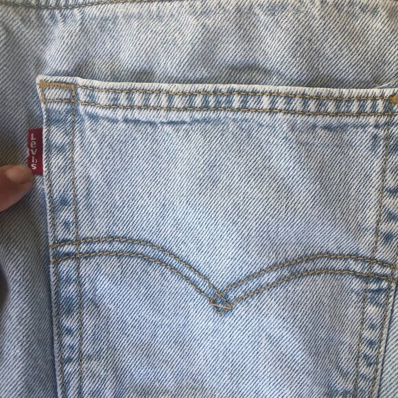 Levi’s ’94 Baggy Jeans Women’s 29 Light Wash Denim Relaxed Fit - Picture 5 of 6